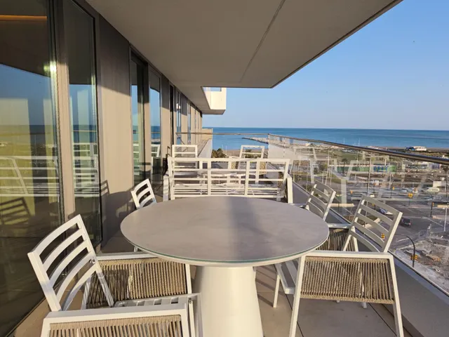 EXCLUSIVO PISO EN LAS MALAGA TOWERS VISION A ESTRENAR — 33