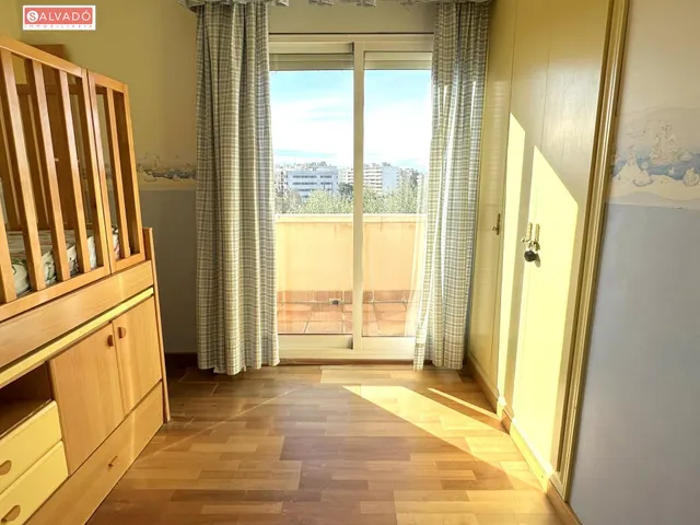 ¡CHALET ESQUINERO CON PISCINA PRIVADA Y VISTAS AL MAR EN EL MAS MEL! — 26