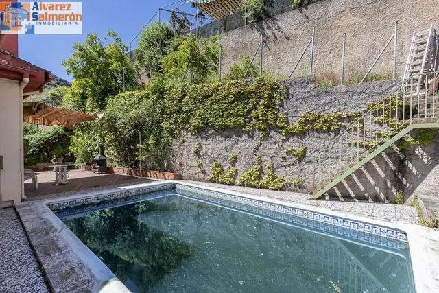 Chalet en Pinos Genil — 2