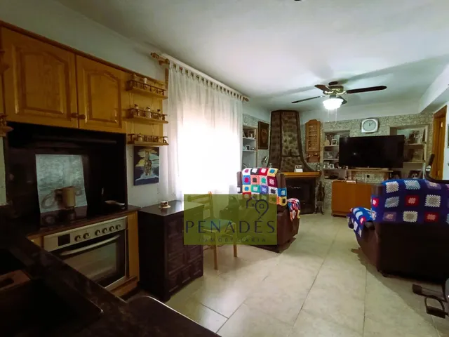 GRAN CASA A 3 MIN DE LA CIUDAD — 7