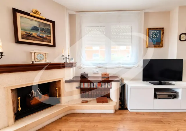 Impresionante Piso Reformado en Sabadell con Vistas y Comodi - foto 3