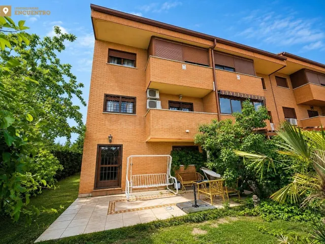ESPECTACULAR CHALET EN PARQUE COIMBRA-MÓSTOLES