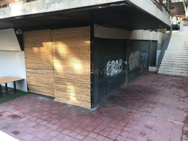 Local en venta en c. tortosa, 2, Salou, Tarragona — 3
