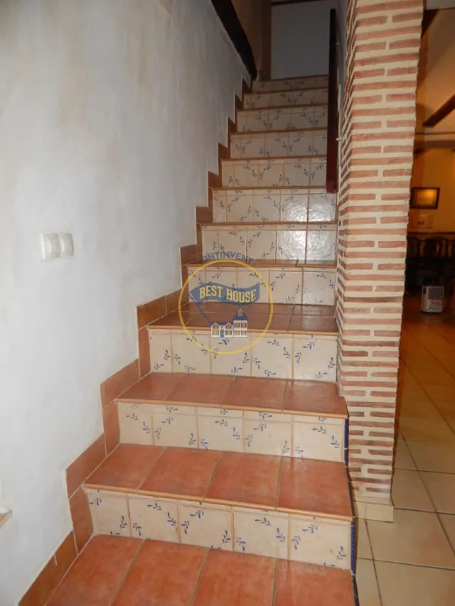 OPORTUNIDAD, CASA REFORMADA CON PISCINA Y OTRAS COMODIDADES. — 25