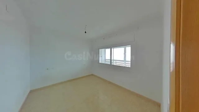 PISO OCUPADO 3 habitaciones, BALCÓN; PLANTA 4 CON ASCENSOR,  - foto 3