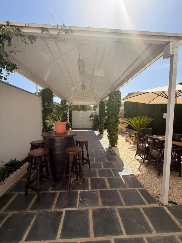 Elegante Chalet Reformado en Torre de la Horadada - €299,000 — 10