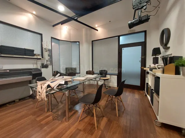 Acogedor local comercial en pleno centro de Algeciras - foto 2