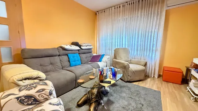 EXCLUSIVA CASA TIPO DÚPLEX TOTALMENTE REFORMADA EN CABEZO DE TORRES. — 8