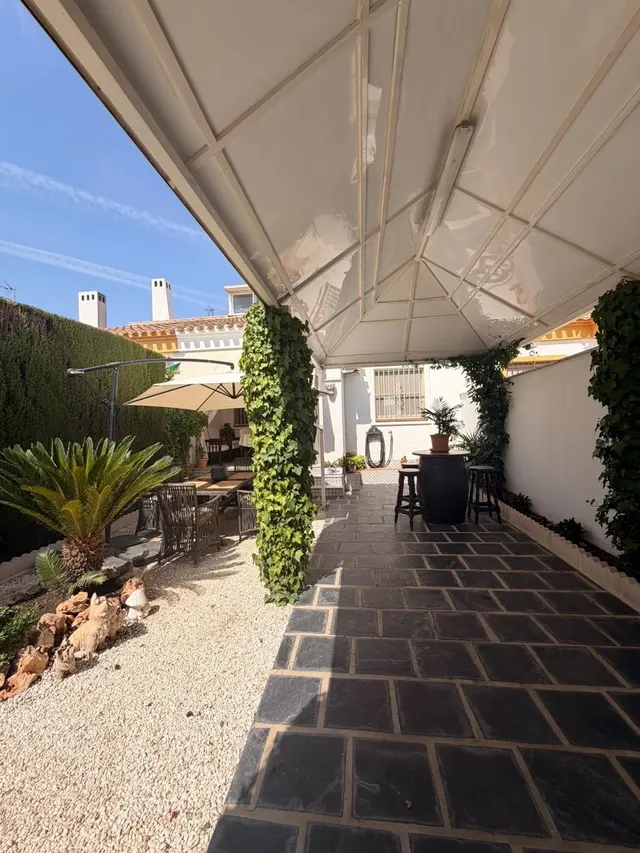 Elegante Chalet Reformado en Torre de la Horadada - €299,000 — 8