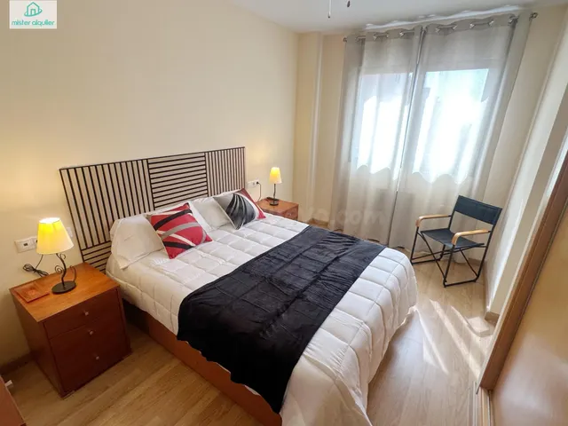 APARTAMENTO IMPECABLE A DOS MINUTOS DE LA PLAYA CON PISCINA  - foto 2