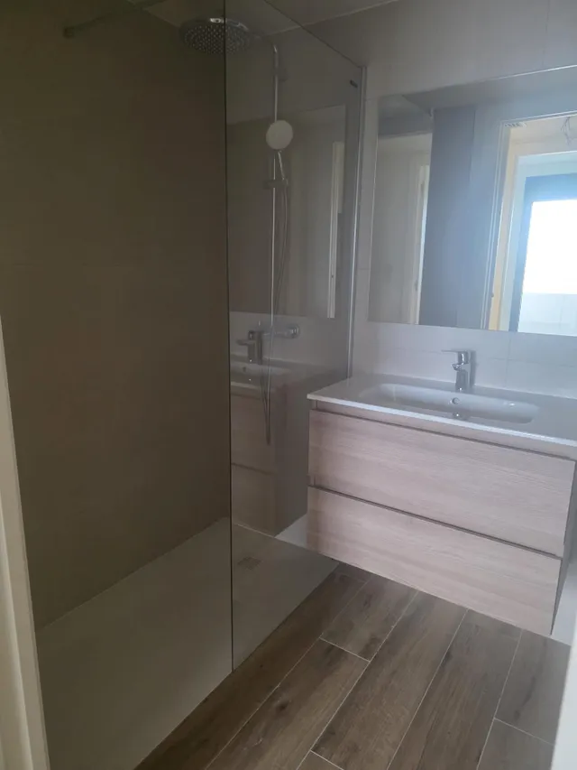 Alquiler piso de 2 habitaciones con parking y terraza  en la sinia — 8