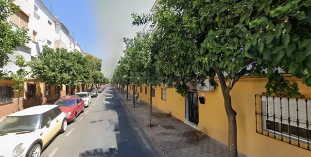 VENTA DE PISO EN SEVILLA - SAN JERONIMO — 2