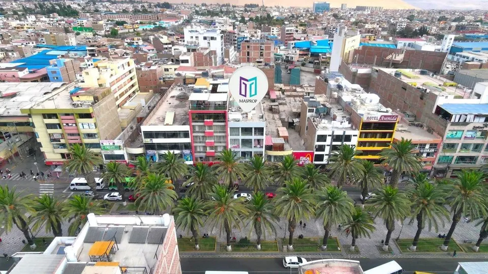 LOCAL COMERCIAL EN VENTA – AV. BOLOGNESI | GALERIAS "EL REY"