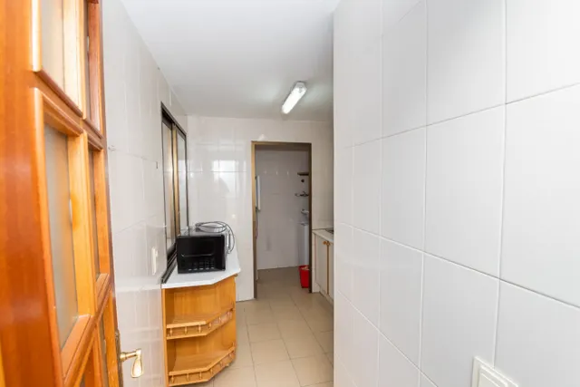 SE ALQUILA FANTÁSTICO PISO JUNTO A SAN JERÓNIMO — 10