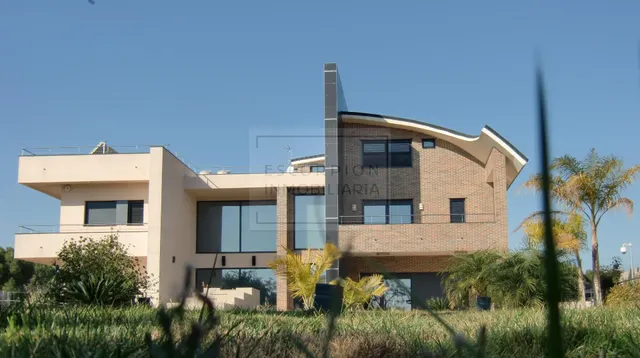 Exclusivo chalet de lujo en venta en Torre en Conill-Cumbres de San Antonio, Bétera — 3