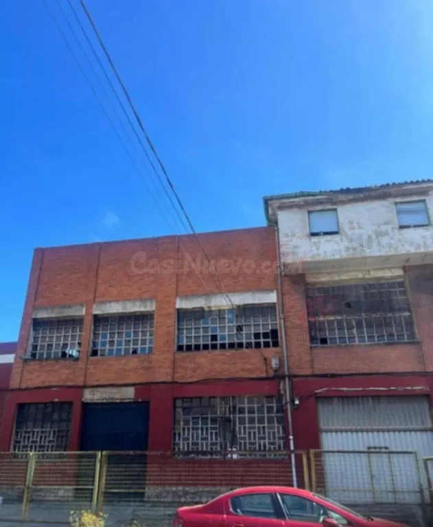 Nave industrial 2240m2 para reformar en Maliaño - foto 5