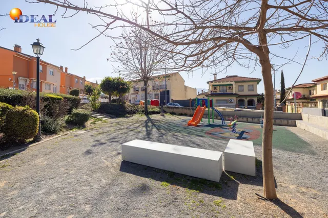 Local de 130 m2, diafano en Gojar, cerca del centro, en zona residencial con mucho paso de vehiculos — 16