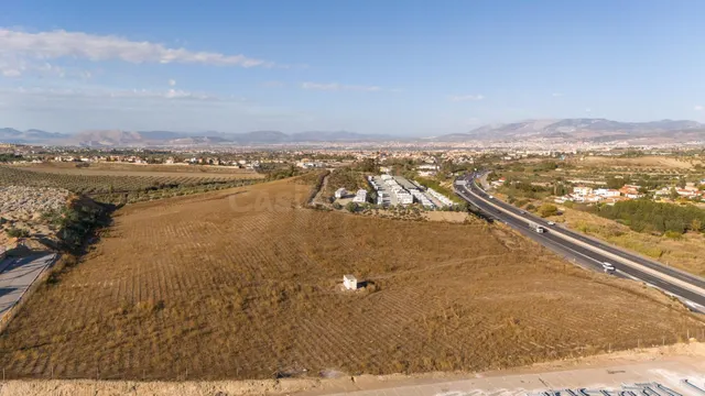 Amplio Terreno Rural en Avda Suspiro del Moro, Otura — 4
