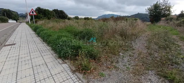PARCELA URBANA IDEAL PARA AUTOCARAVANA A 5 MINUTOS DE NOJA - foto 3