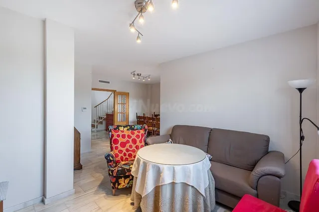 FANTÁSTICA CASA EN URBANIZACIÓN LOS CORTIJOS - foto 4