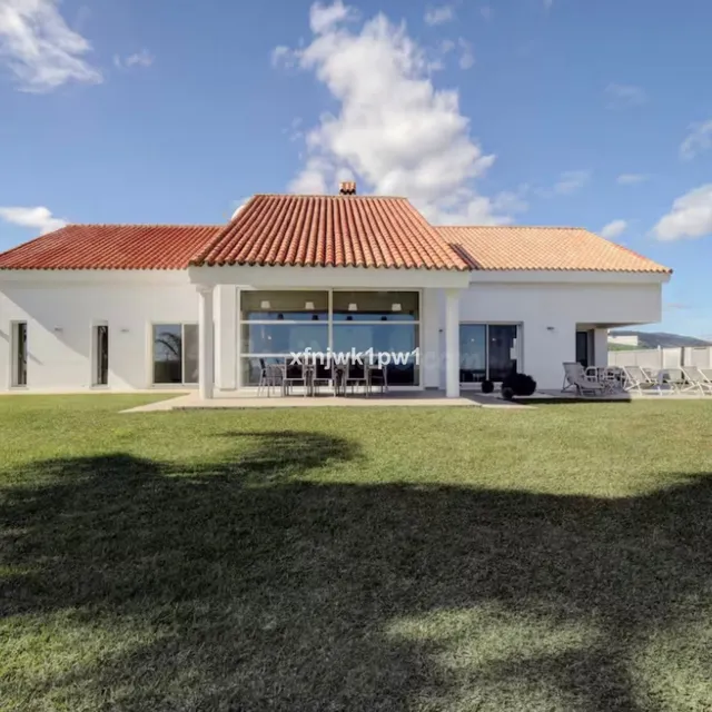 Chalet 6 habitaciones 661m² en venta - Costa del Sol — 2