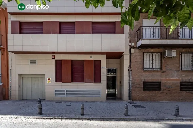 Ático dúplex junto Alhamar con 2 garajes y 2 trasteros — 33