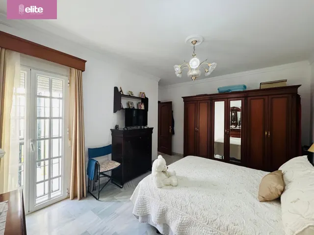 MAGNIFICA CASA EN EL CENTRO JEREZ — 30