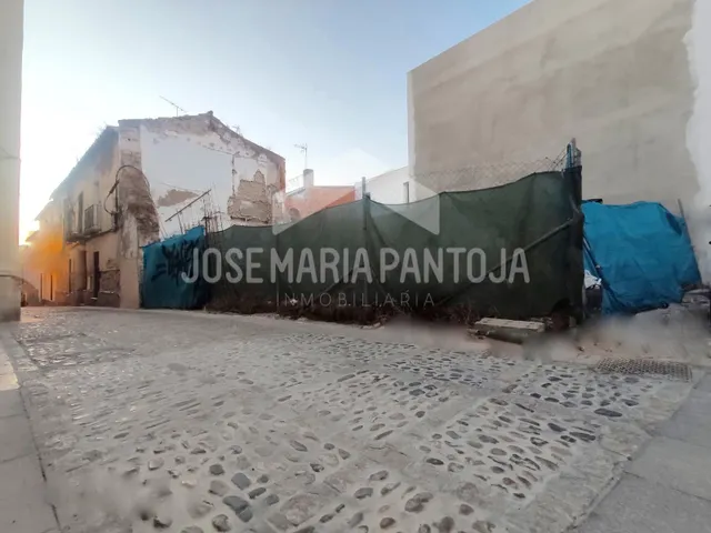 PARCELA EN BARRIO SAN MIGUEL — 4