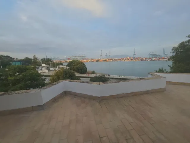 Estudio ático con gran terraza privada y vistas a la bahía de Algeciras — 14
