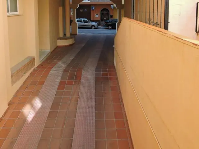 Piso en Churriana de la Vega, Granada — 5