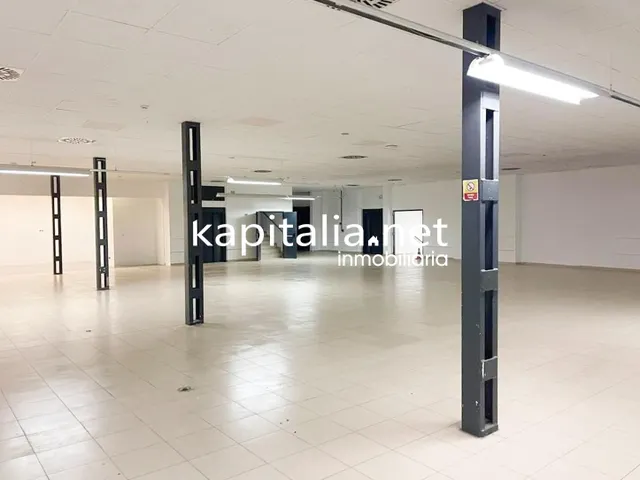 Local comercial en alquiler en Ontinyent — 2