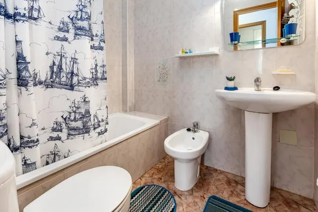 Apartamento en el centro de Torrevieja cerca de la playa Playa del Cura — 16