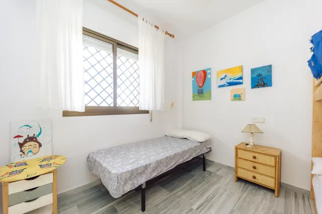 FANTASTICO PISO CON TERRAZA JUNTO AL MAR — 8