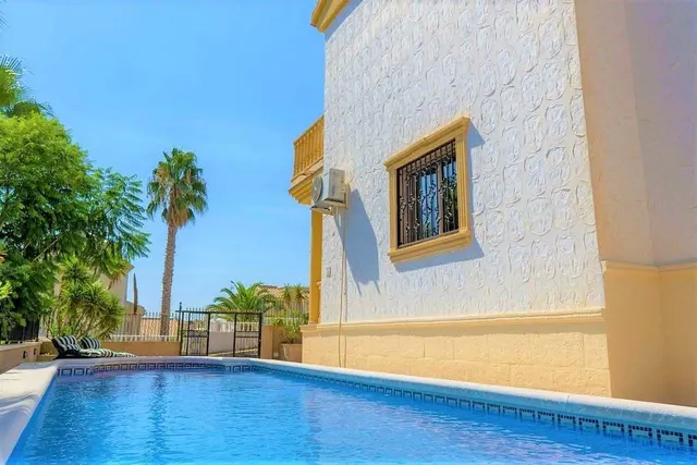 Villa 3 habitaciones en venta - Las Filipinas — 6
