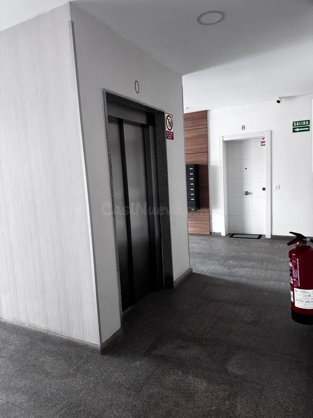 Seminuevo apartamento en la urbanización guadaiza — 8
