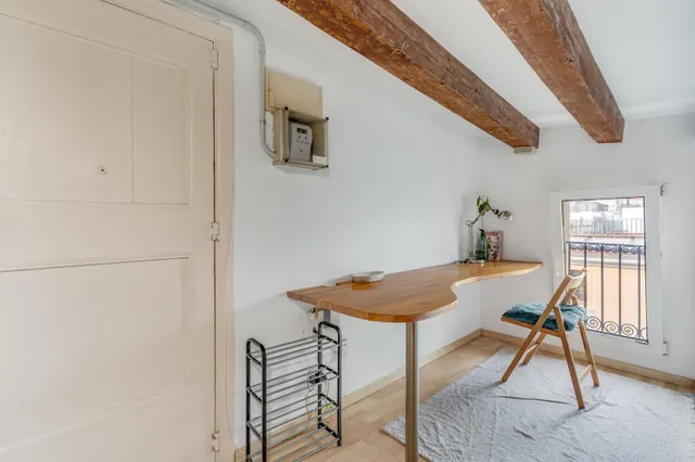 Estudio tipo Loft reformado y luminoso en el Gòtic — 14