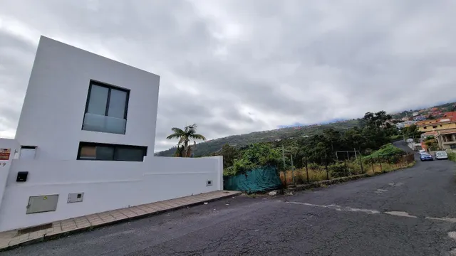 PARCELAS EN LOS REALEJOS — 10
