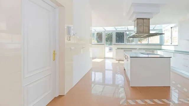 Chalet 5 habitaciones 919m² en venta - Puerto de la Torre — 43
