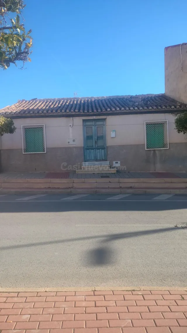 Casa -Solar en el centro de Alhama. Suelo de 214,05 m2 - foto 2
