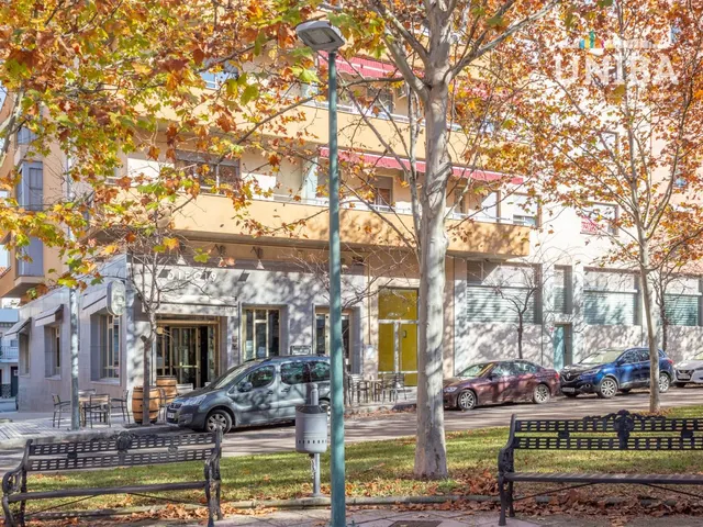 Local comercial en condes de barcelona — 13