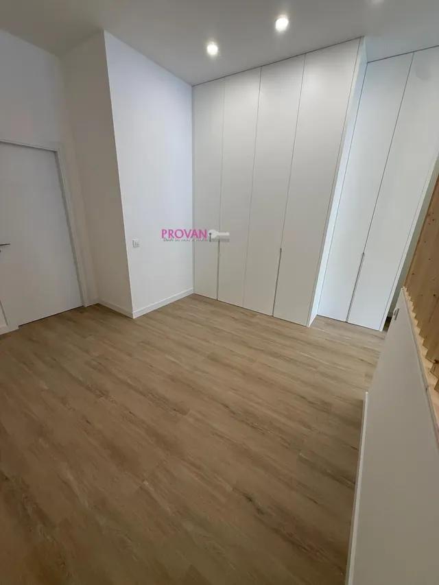 APARTAMENTO- ESTUDIO CON UN DORMITORIO A ESTRENAR! — 7