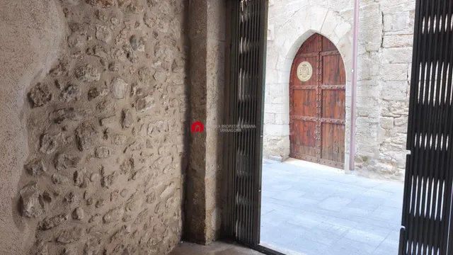 En venta local comercial en el centro de Tortosa. — 42