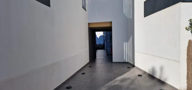 Elegante apartamento de 3 dormitorios con amplia terraza — 49