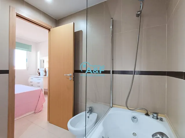 AYF INMOBILIARIA VENDE APARTAMENTO PRIMERA LINEA — 46