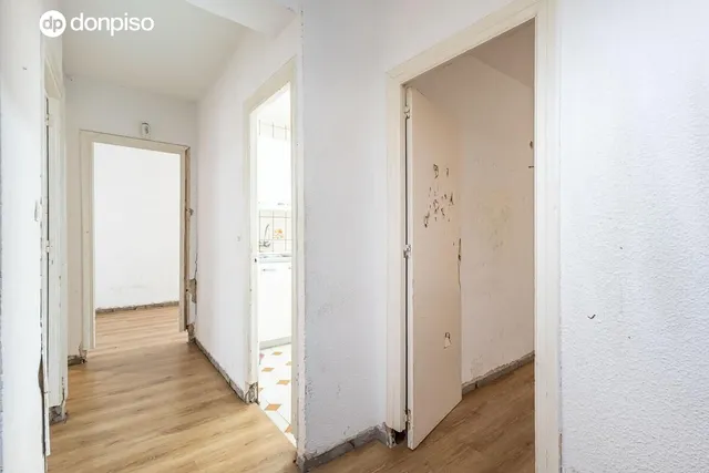 Piso de 3 dormitorios con terraza en plena zona Fontiveros — 10