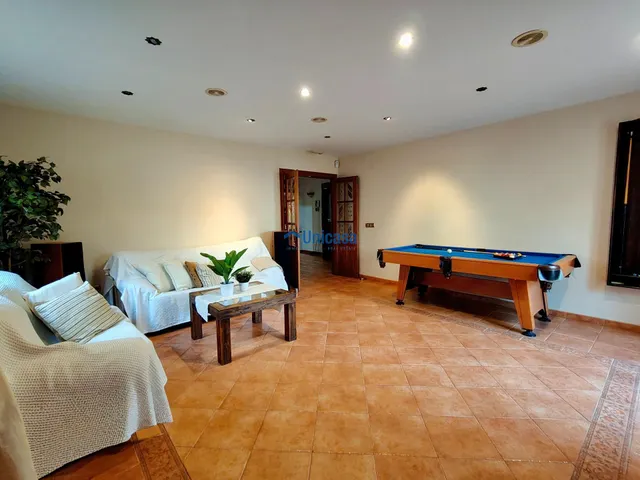Casa amplia en primera planta, con terraza, garaje y buhardilla en Las Morillas – Puerto de la Torre — 10