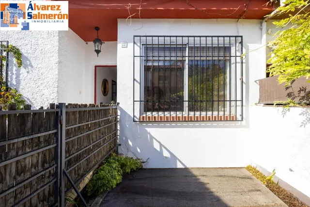 Preciosa casa en Ogíjares con piscina y jardín — 42