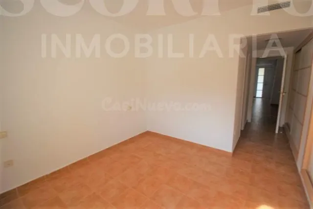 Adosado en alquiler  SIN AMUEBLAR en Urbanización Torre en Conill — 3