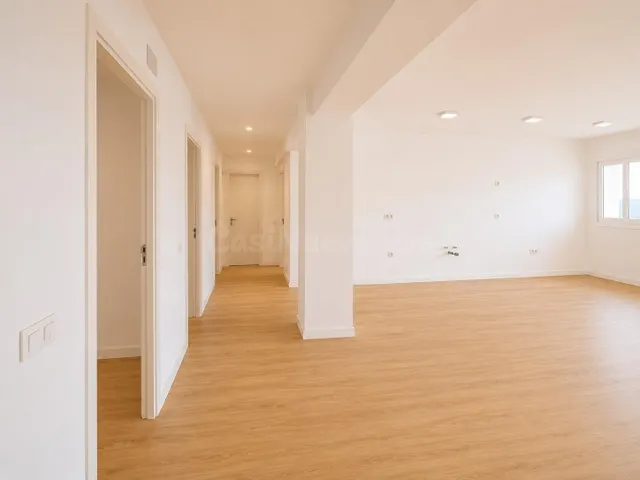 En el solicitado barrio de Son Espanyolet se encuentra esta luminosa vivienda reformada en su totalidad. — 8