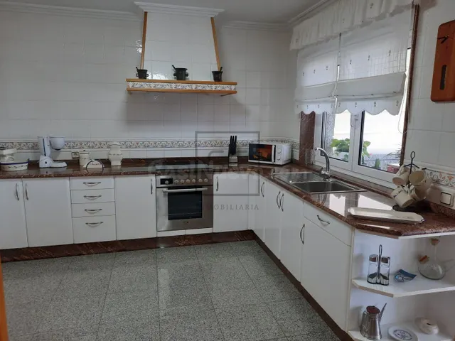 MAGNIFICO CHALET INDIVIDUAL CON PISCINA Y JARDIN EN VALDOVIÑ - foto 3